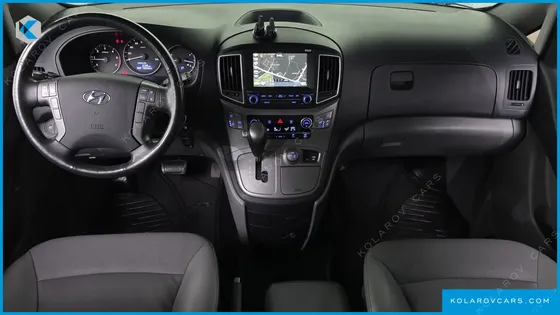 HYUNDAI STAREX 4WD 11-SEATER WAGON