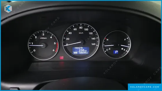 HYUNDAI STAREX 4WD 11-SEATER WAGON