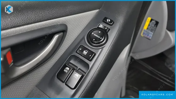 HYUNDAI STAREX 4WD 11-SEATER WAGON