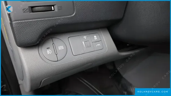 HYUNDAI STAREX 4WD 11-SEATER WAGON