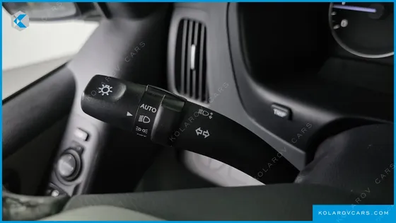 HYUNDAI STAREX 4WD 11-SEATER WAGON