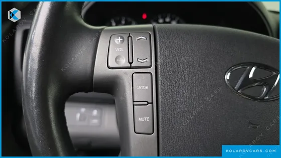 HYUNDAI STAREX 4WD 11-SEATER WAGON