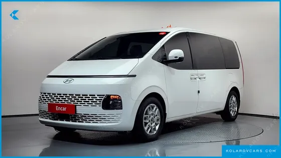 HYUNDAI STARIA 4WD TOURER 11-SEATER