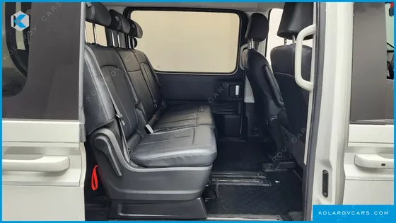 HYUNDAI STARIA 4WD TOURER 11-SEATER