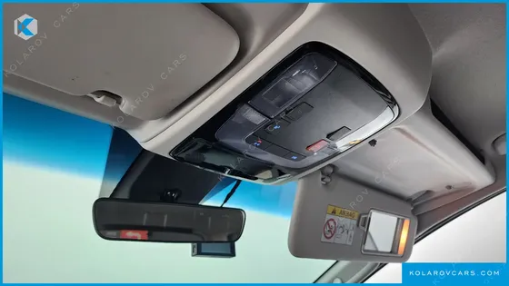 HYUNDAI STARIA 4WD TOURER 11-SEATER