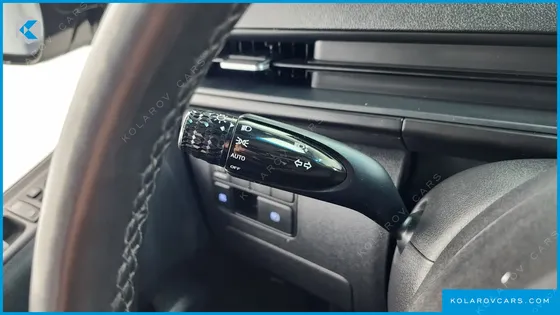 HYUNDAI STARIA 4WD TOURER 11-SEATER