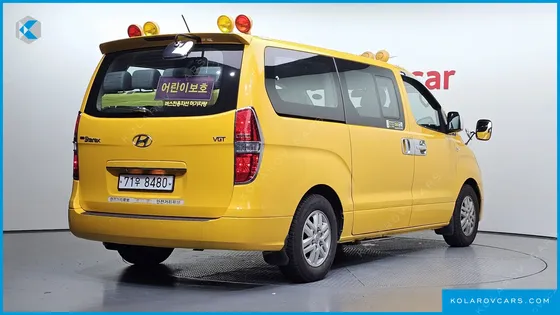 HYUNDAI STAREX GUARD CAR OF CHILDREN
