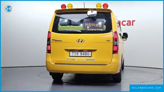 HYUNDAI STAREX GUARD CAR OF CHILDREN