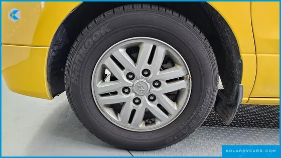 HYUNDAI STAREX GUARD CAR OF CHILDREN