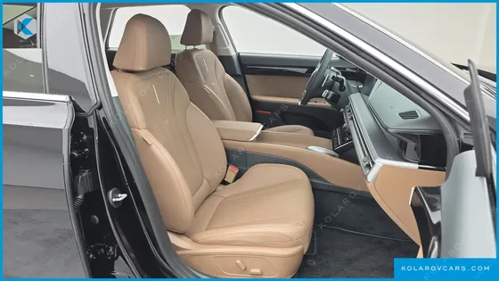 HYUNDAI GRANDEUR PREMIUM