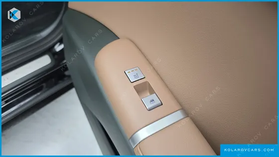 HYUNDAI GRANDEUR PREMIUM