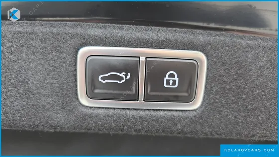 HYUNDAI GRANDEUR PREMIUM