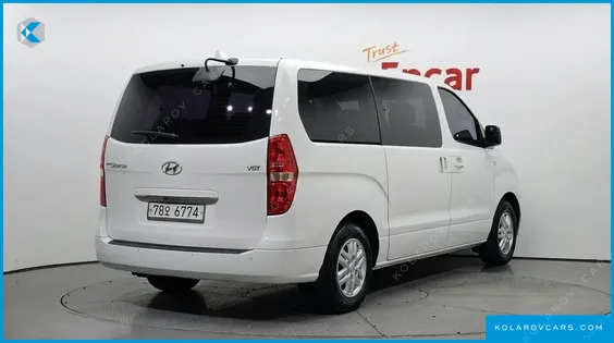 HYUNDAI STAREX 12-SEATER WAGON