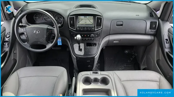 HYUNDAI STAREX 12-SEATER WAGON