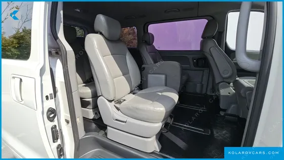 HYUNDAI STAREX 12-SEATER WAGON