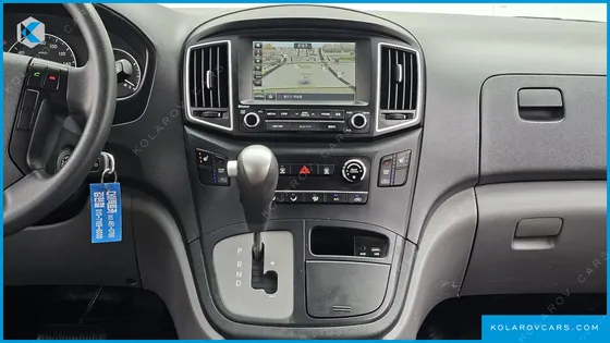 HYUNDAI STAREX 12-SEATER WAGON