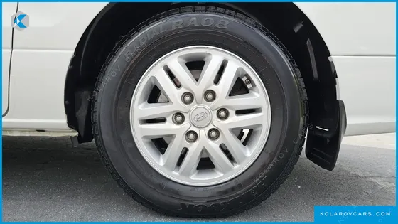 HYUNDAI STAREX 12-SEATER WAGON