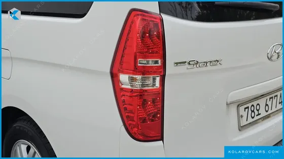 HYUNDAI STAREX 12-SEATER WAGON