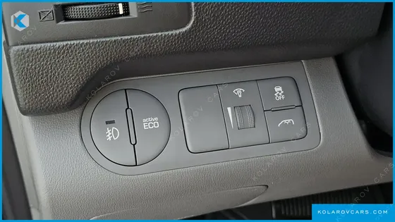 HYUNDAI STAREX 12-SEATER WAGON