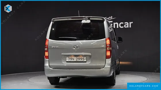 HYUNDAI STAREX 12-SEATER WAGON