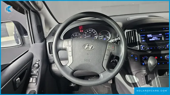 HYUNDAI STAREX 12-SEATER WAGON