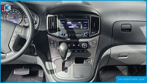 HYUNDAI STAREX 12-SEATER WAGON