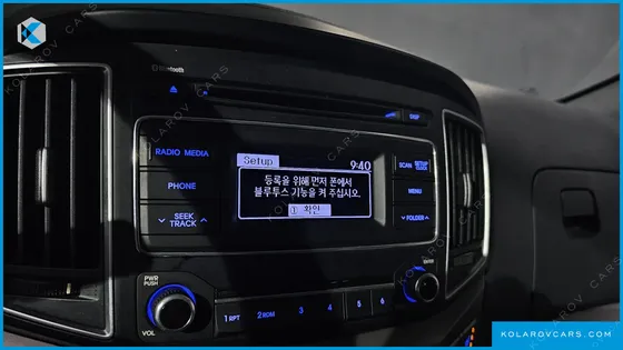 HYUNDAI STAREX 12-SEATER WAGON