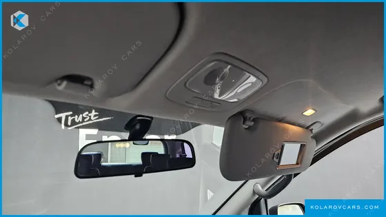 HYUNDAI STAREX 12-SEATER WAGON