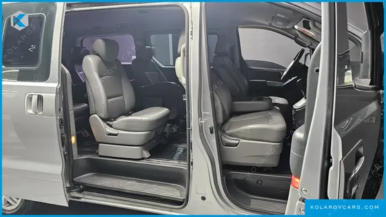 HYUNDAI STAREX 12-SEATER WAGON