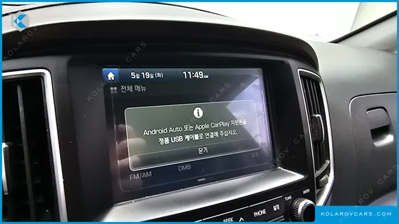 HYUNDAI STAREX 5-SEATER VAN