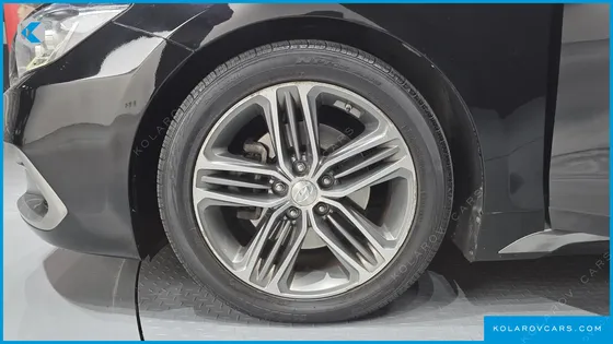 HYUNDAI GRANDEUR 2.4 PREMIUM