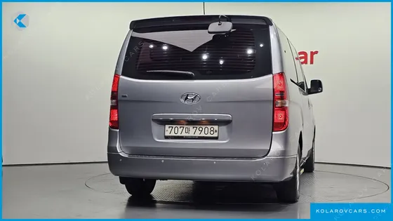 HYUNDAI STAREX 12-SEATER WAGON