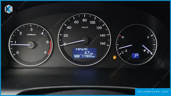 HYUNDAI STAREX 12-SEATER WAGON