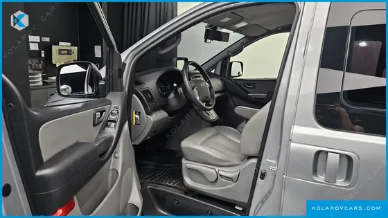 HYUNDAI STAREX 12-SEATER WAGON