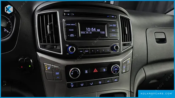 HYUNDAI STAREX 12-SEATER WAGON