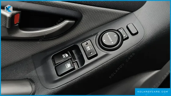 HYUNDAI STAREX 12-SEATER WAGON