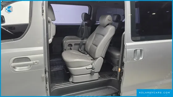 HYUNDAI STAREX 12-SEATER WAGON