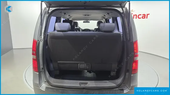 HYUNDAI STAREX 12-SEATER WAGON