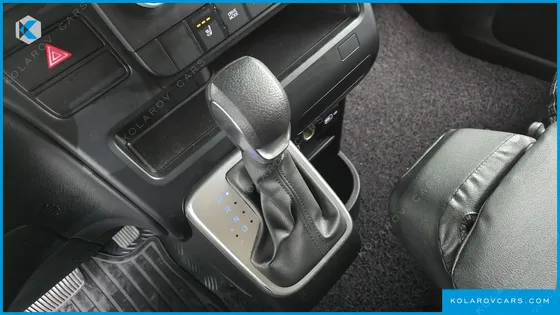 HYUNDAI STARIA CARGO 3-SEATER