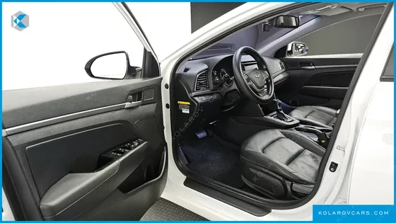 HYUNDAI ELANTRA (AVANTE) 1.6 GDI SMART