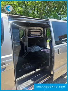 HYUNDAI STAREX 3-SEATER VAN