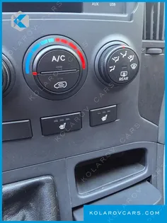 HYUNDAI STAREX 3-SEATER VAN