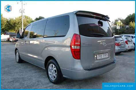 HYUNDAI STAREX 12-SEATER WAGON