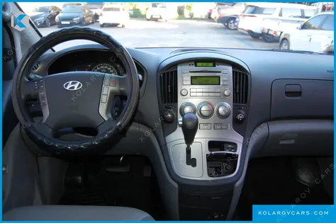 HYUNDAI STAREX 12-SEATER WAGON
