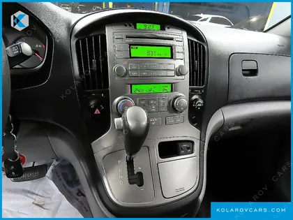 HYUNDAI STAREX 12-SEATER WAGON