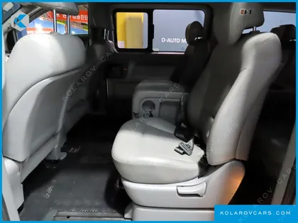 HYUNDAI STAREX 12-SEATER WAGON