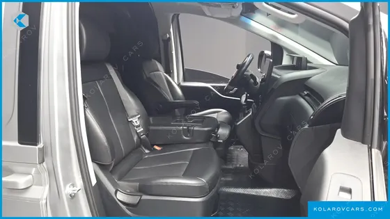 HYUNDAI STARIA CARGO 3-SEATER