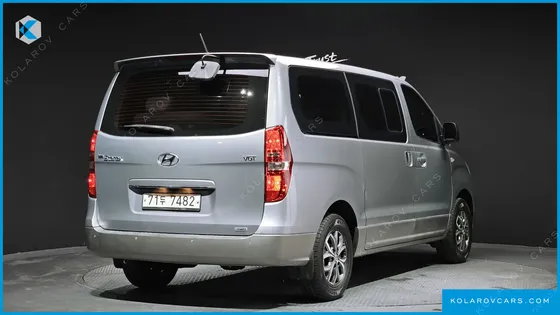 HYUNDAI STAREX 4WD 12-SEATER WAGON