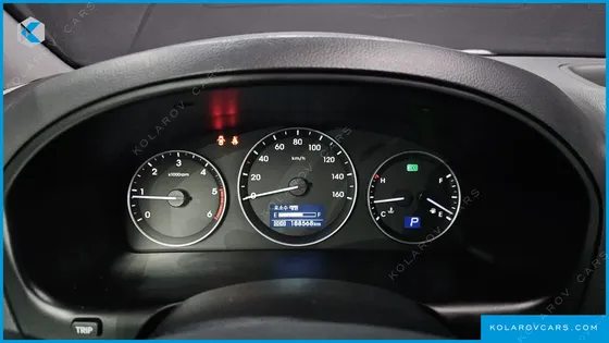 HYUNDAI STAREX 4WD 12-SEATER WAGON