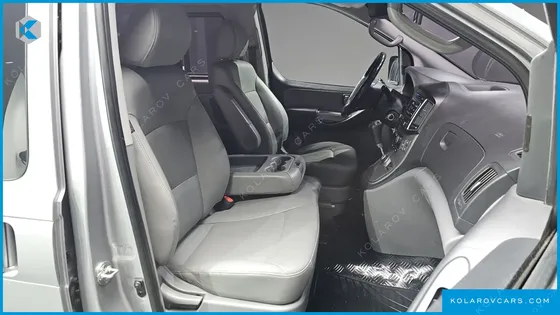 HYUNDAI STAREX 4WD 12-SEATER WAGON